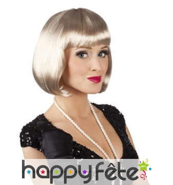Perruque carré court blond platine