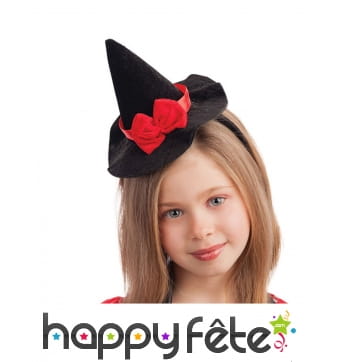 Petit chapeau de sorcière noir avec noeud rouge