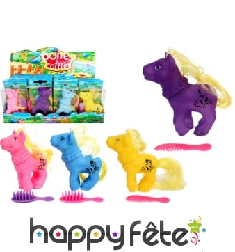 Petit poney à coiffer avec peigne