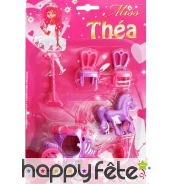 Petit poney avec accessoires et carosse