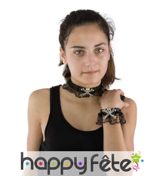 Ras de cou et bracelet dentelle et squelette