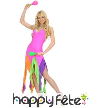 Robe rose fluo de danseuse brésilienne