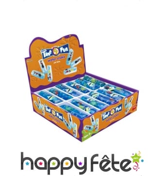 Serpent eau avec poissons