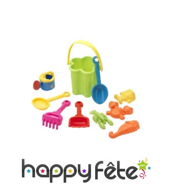 Seau plage et outils