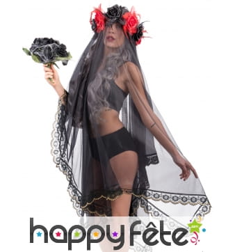 Très long voile noir jour des morts