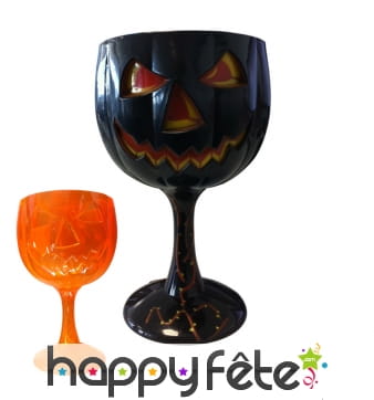 Verre à pied en forme de citrouille