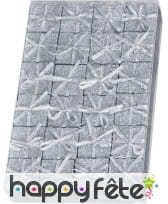 24 petits paquets cadeaux argentés