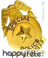 Badge de policier en métal