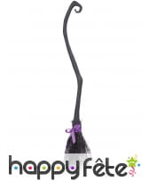 Balai de sorcière tordu en plastique noir, image 2