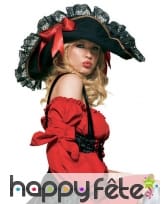Bicorne noir de piratesse avec ruban rouge