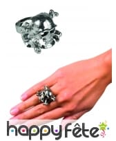 Bague tête de mort en métal