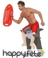 Costume à dos de requin