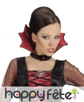 Collier avec pendentif toile d araignée