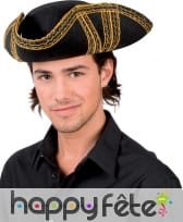 Chapeau bicorne noir de pirate brodé doré