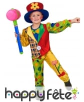 Costume coloré de petit clown avec motifs