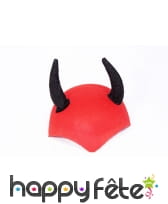 Chapeau coiffe rouge avec cornes de diable