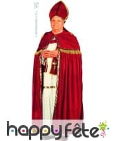 Costume d'archevêque rouge