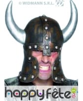 Casque de barbare en latex