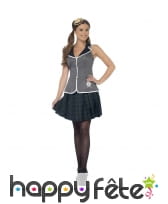 Costume de fille modèle