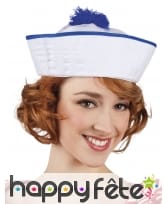 Chapeau de marin blanc avec pompon bleu