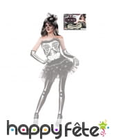 Collier de mains squelettes