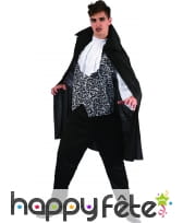 Costume de vampire avec cape et jabot blanc, image 3