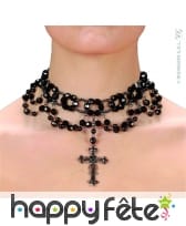 Collier gothique avec perles et croix