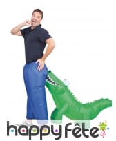 Costume mordu par un croco, image 1