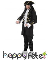 Costume noir doré de capitaine pirate