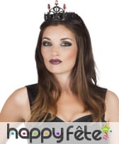 Couronne noire surmontée de rubis rouge