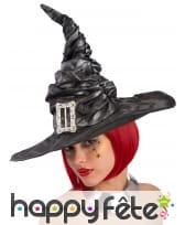 Chapeau pointu noir froncé de sorcière