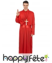 Costume rouge de prêtre