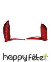 Cornes rouges pailletées sur barrettes