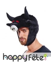 Chapeau tête de taureau noir yeux rouges