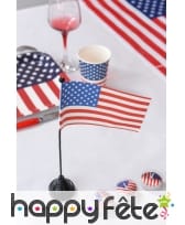 Drapeau américain en papier sur socle, 25cm, image 1