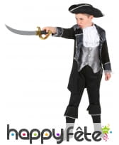 Elegant costume de petit pirate avec arabesques, image 1