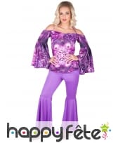 Ensemble disco violet avec motifs, épaules nues
