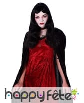 Elegante tenue de vampire rouge avec cape noire, image 1
