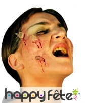 Fausses blessures incrustées de verre