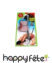 Faux clou dans la main et bandage