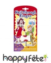 Faux clou dans le doigt avec bandage