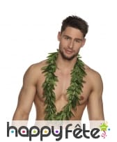 Grand collier de feuilles vertes