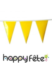 Guirlande de triangles jaunes en plastique, 10m