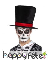 Grand haut de forme noir jour des morts