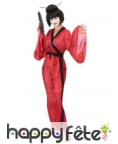 Kimono rouge de geisha imprimés calligraphie