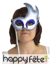 Lou bleu et argenté sur manche