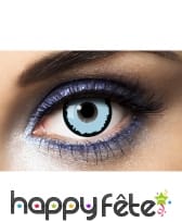 Lentilles bleues sur fond noir