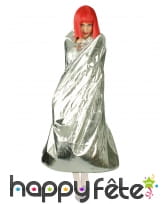 Longue cape argentée avec col