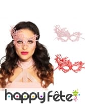 Loup en dentelle remontant sur le côté droit femme