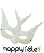 Loup en hirondelle blanc